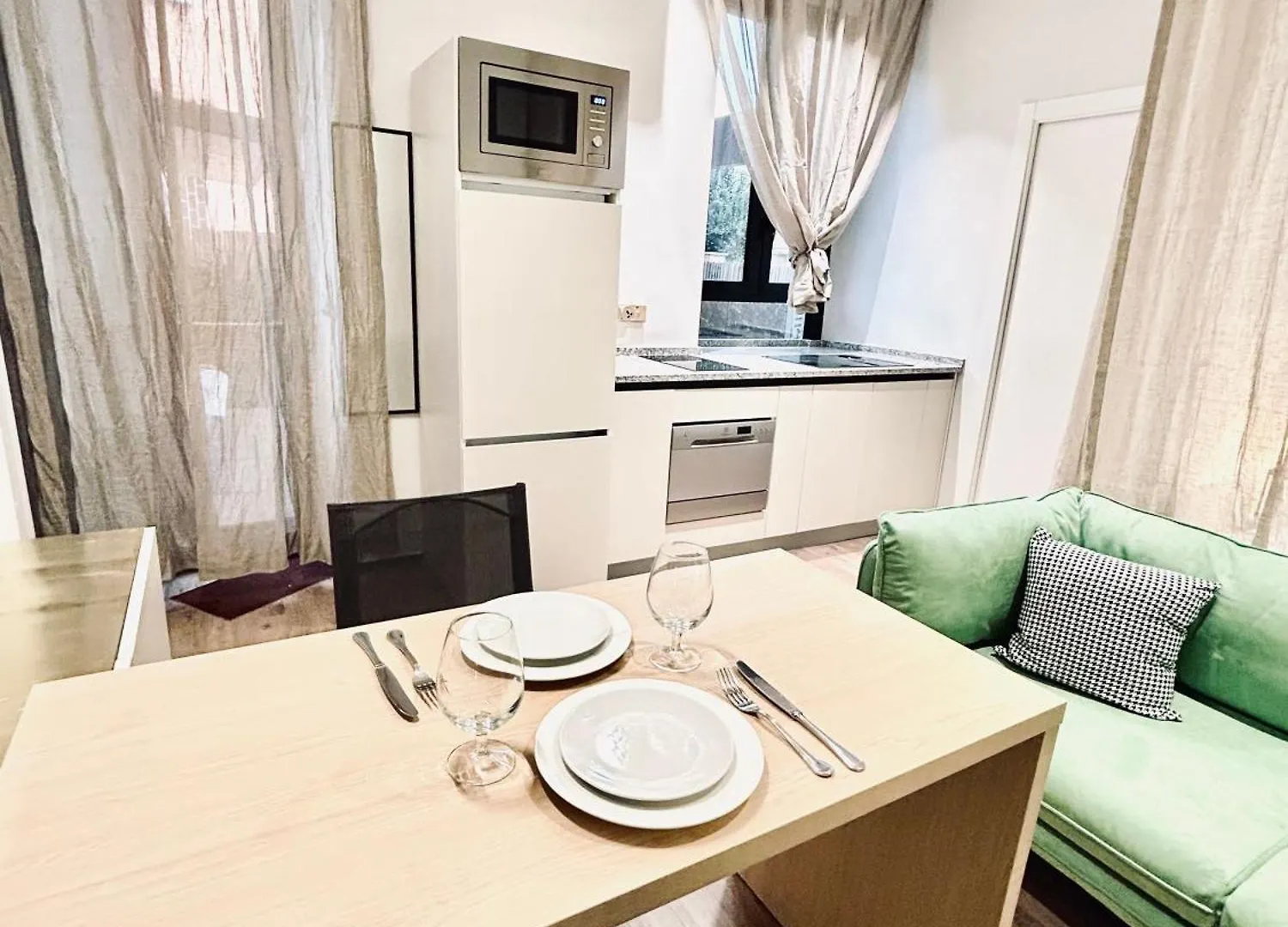 로마 Luxury Nest Ponte Milvio 아파트 0*,